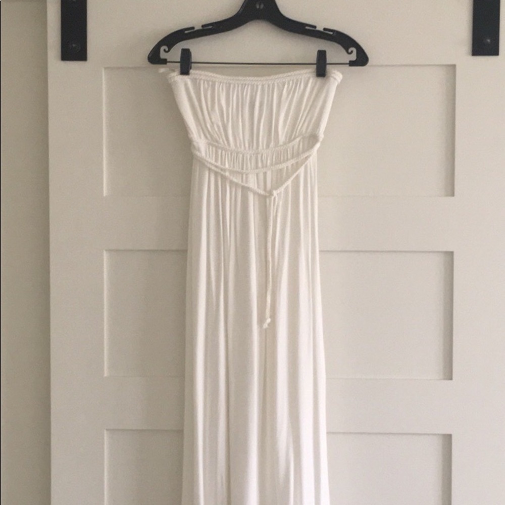 Tart white strapless dress